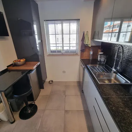 Apartamento Da Praia Com Jacuzzi * Portimao